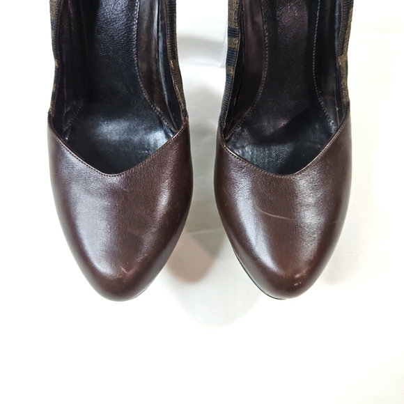 Fendi Women's Logo Brown Leather Pumps Size 36.5 - Picture 4 of 9